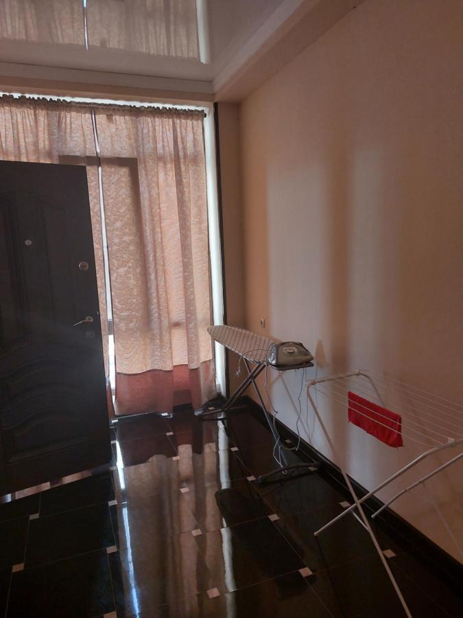Hôtel Амир à Gagra Extérieur photo