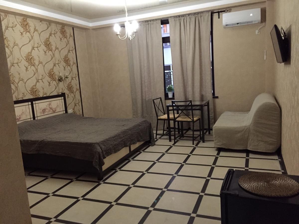 Hôtel Амир à Gagra Extérieur photo
